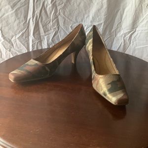 Aerosole camouflage heels.